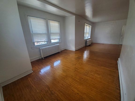 3rd image of 3353 Cottman Ave Floor 3