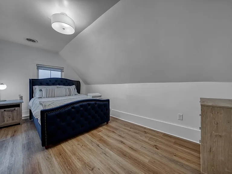 46 Allen St #5 — Photo 10
