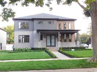 2324 Yorkshire Rd, Birmingham, MI 48009