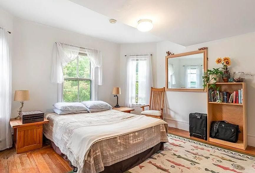 1 Grapevine Rd, Gloucester, MA 01930 Zillow