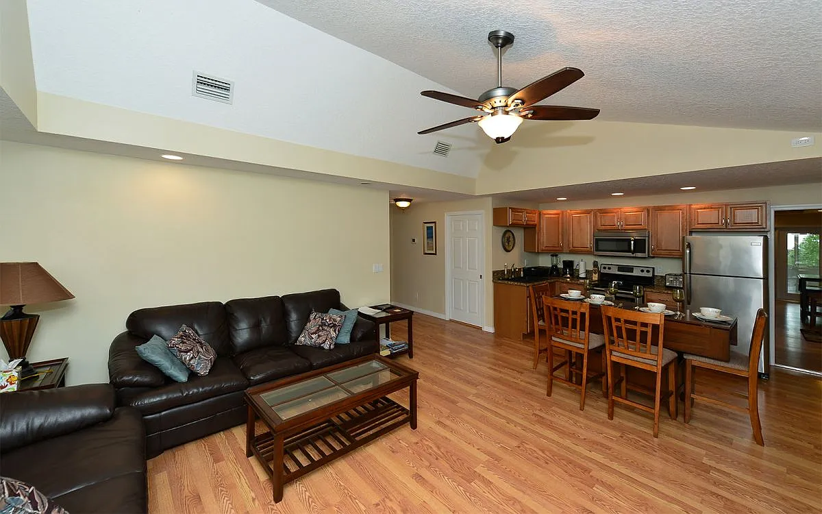 2 bed, 1100 sqft, $1,995 — Photo 3