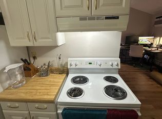 819 Smetana Rd APT 5, Hopkins, MN 55343