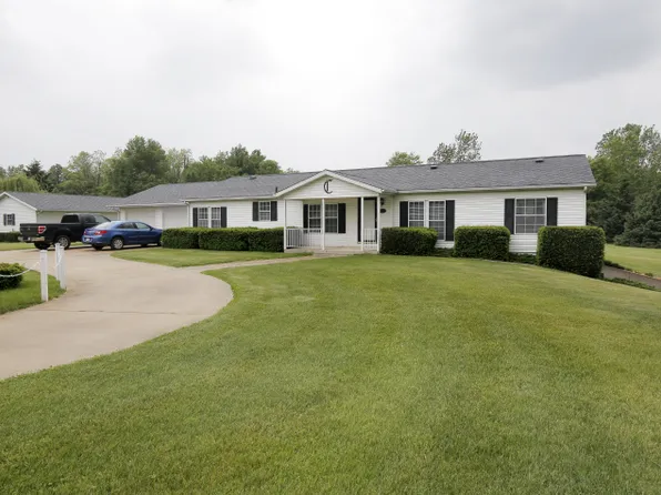1270 S 42nd St, Galesburg, MI 49053