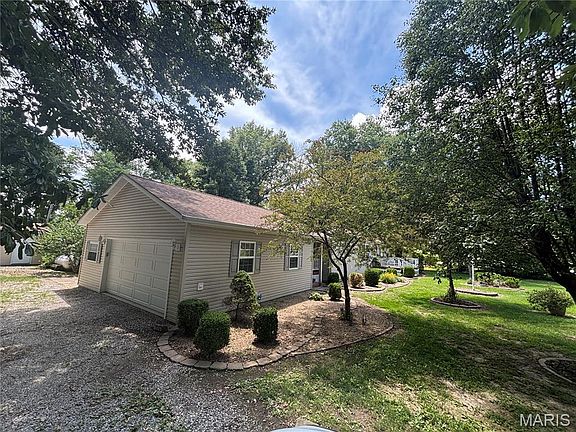 2nd image of 21844 Dove Ln