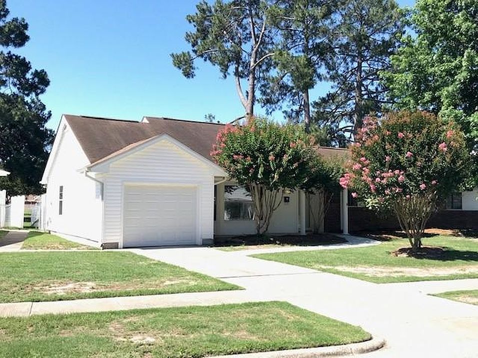 seymour johnson base exchange