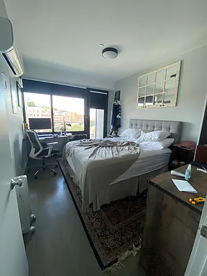 Rented by MySpaceNYC | media 23