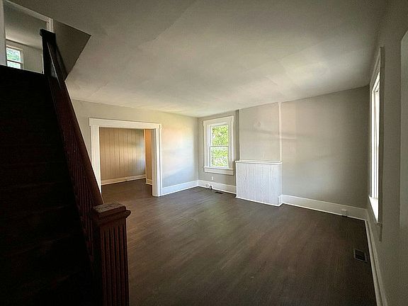 3rd image of 331 Wood St #333