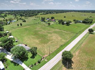 N Memorial Dr, Collinsville, OK 74021