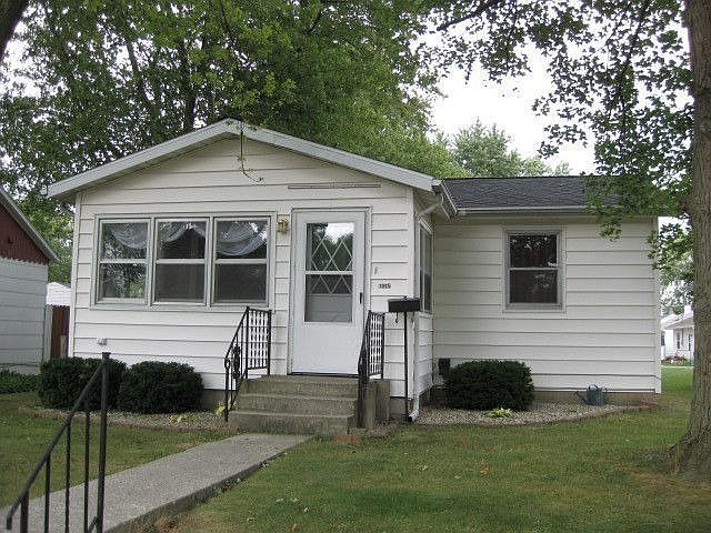 1st image of 1015 S Williams St