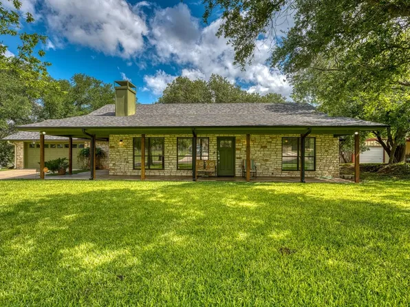 306 Pecan Drive, Kingsland, TX 78639
