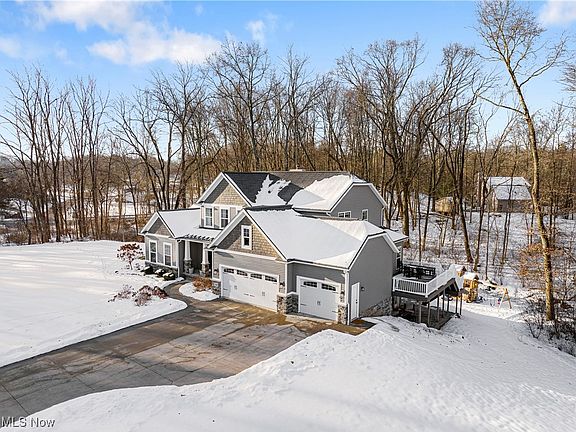 2nd image of 7260 Pine Knoll Dr