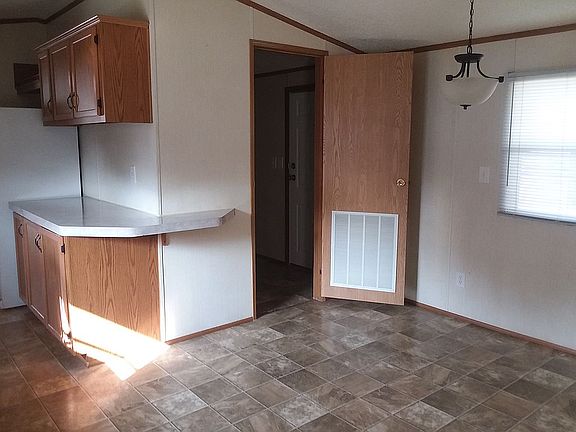 Dining Rm & Laundry Room Dr