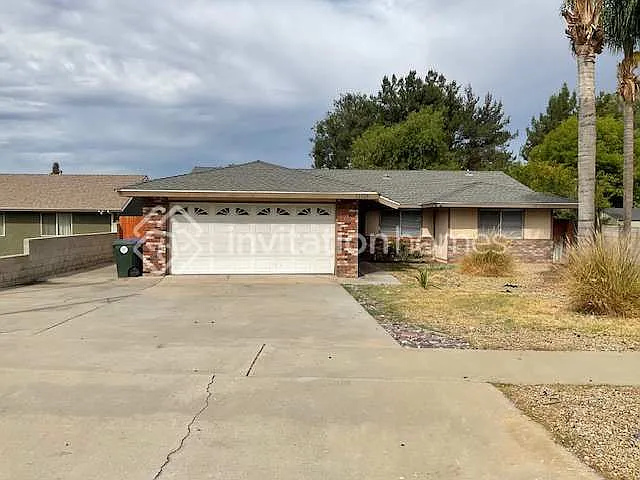 12528 Vivienda Ave