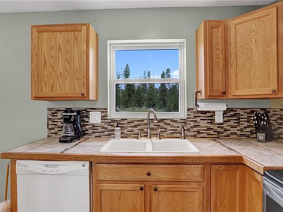 3rd image of 1040 County Road 452
