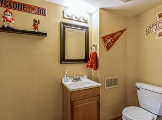 370 SE Cardinal Ln, Waukee, IA 50263