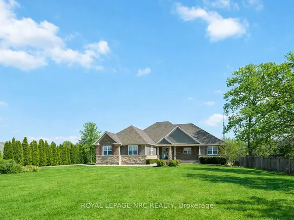 2773 Centre St, Pelham, ON L2R 6P7