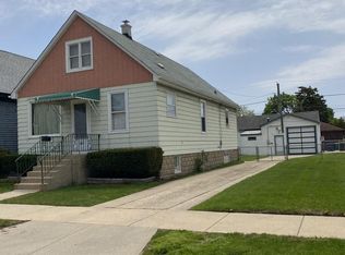 7115 40th Pl, Berwyn, IL 60402