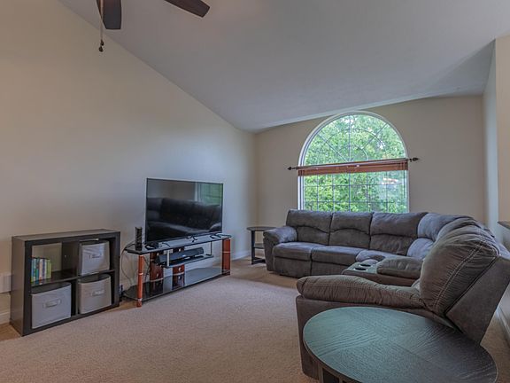 3rd image of 2780 Berwood Ln