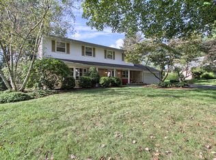 324 Blacklatch Ln, Camp Hill, PA 17011