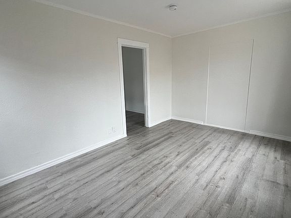 2nd image of 8330 S Figueroa St #457-1/2