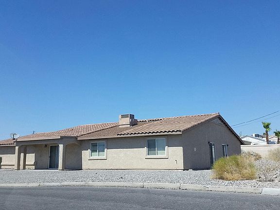 2nd image of 3060 Arabian Dr