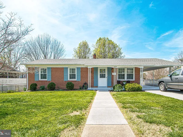 317 S Shenandoah Ave, Front Royal, VA 22630