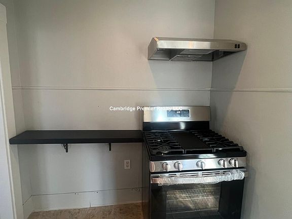 2nd image of 382 Beale St #1-111Q