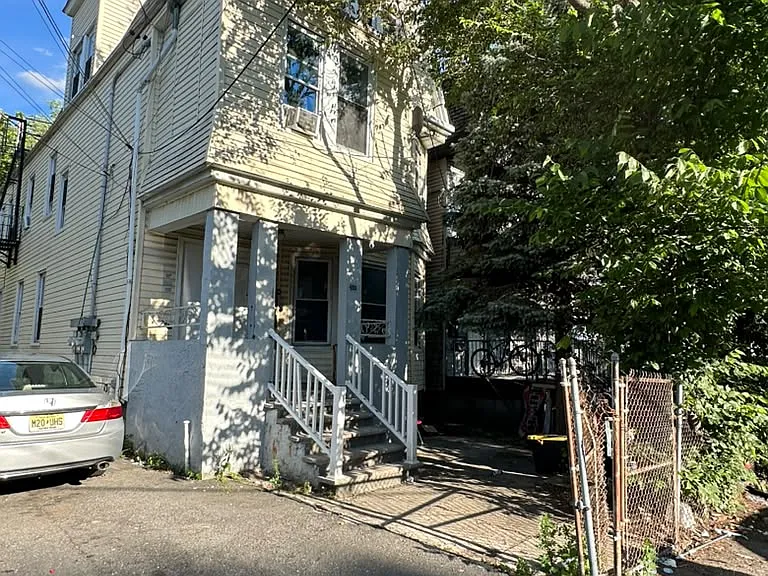 453 Irvine Turner Blvd #1 — Photo 8