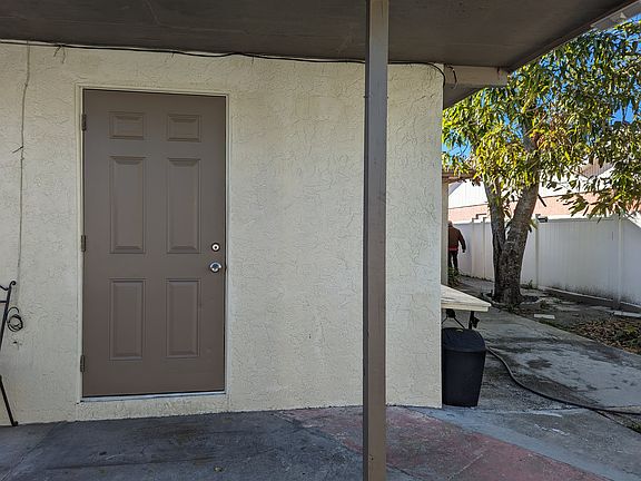 3rd image of 7219B N Hale Ave