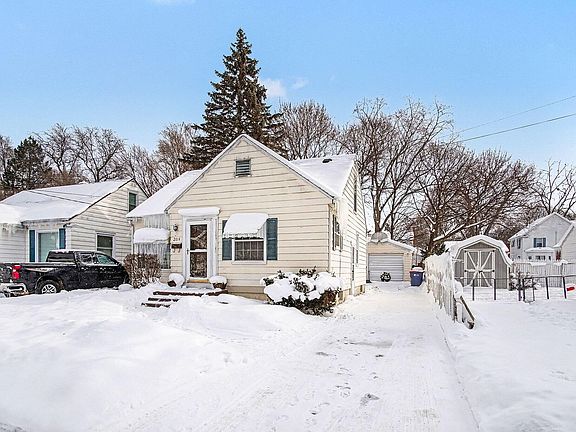 2nd image of 2014 Duiker Ave NE