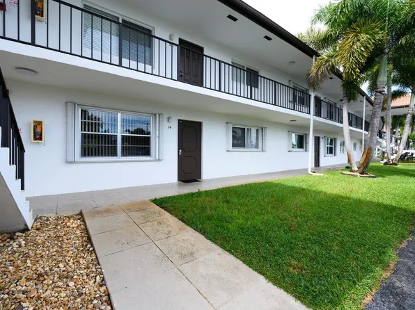 3075 Gardens East Drive #14, Palm Beach Gardens, FL 33410