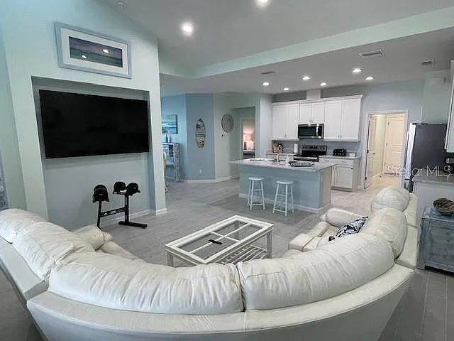 261 Gypsy Palace Ln — Photo 5