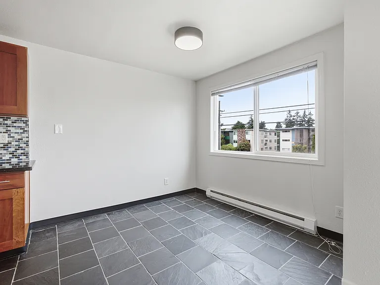 11556 Greenwood Ave N #201 — Photo 6
