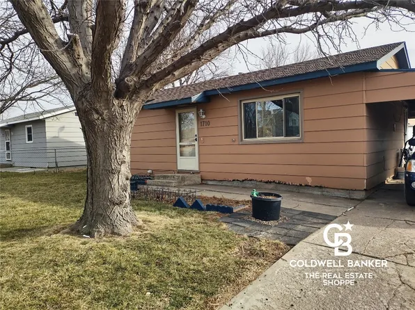1710 W Diane St, Garden City, KS 67846