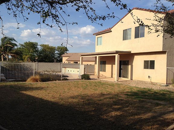 Pool, BBQ, Dog Yard, Grass