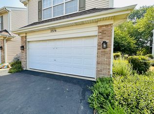 2376 Stoughton Cir, Aurora, IL 60502