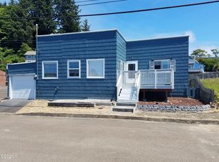 36 NE Combs Ave, Depoe Bay, OR 97341