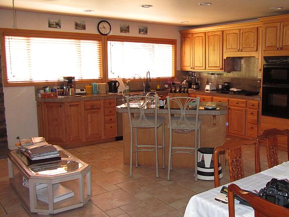 2nd image of 270 Joannie Way