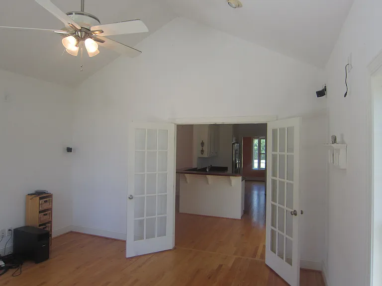 1503 Caracara Dr — Photo 8