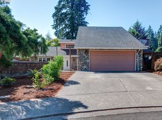 901 S 56th St, Springfield, OR 97478