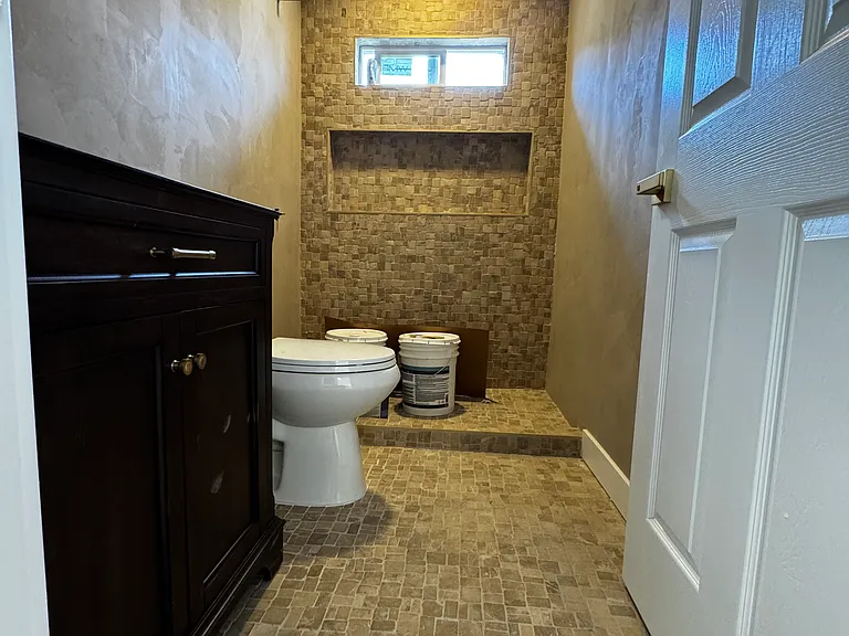 4920 Rockford Dr — Photo 10