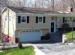 59 Sunset Dr, Ossining, NY 10562