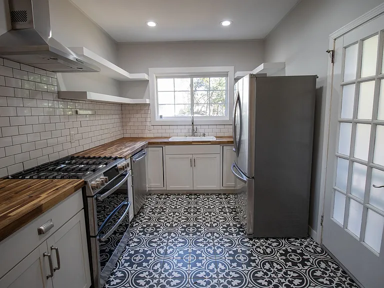 510 King St — Photo 6