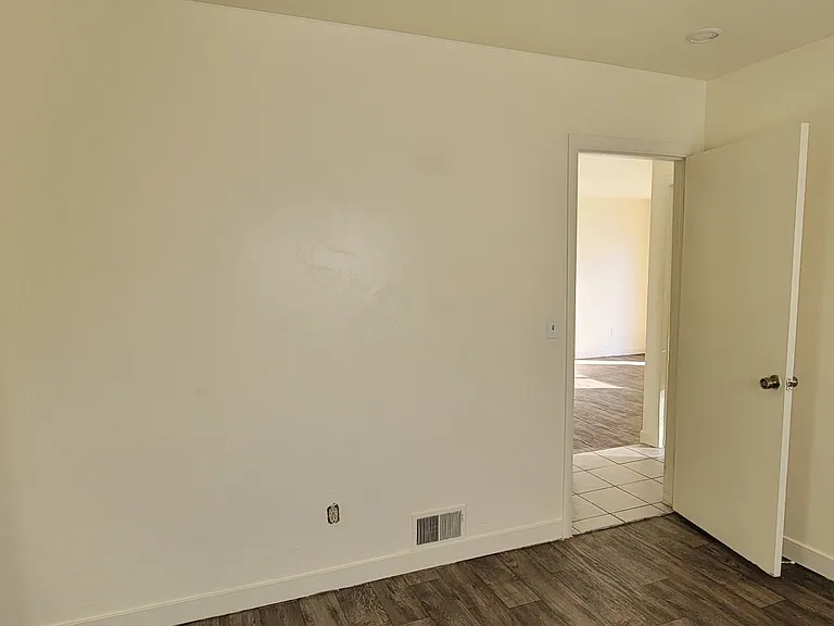 1754 S 440 W — Photo 21