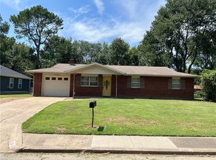 1002 Daline St, Springdale, AR 72762