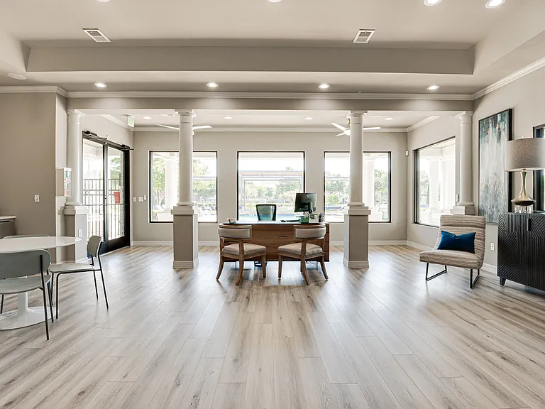 Highland Luxury Living — Photo 34