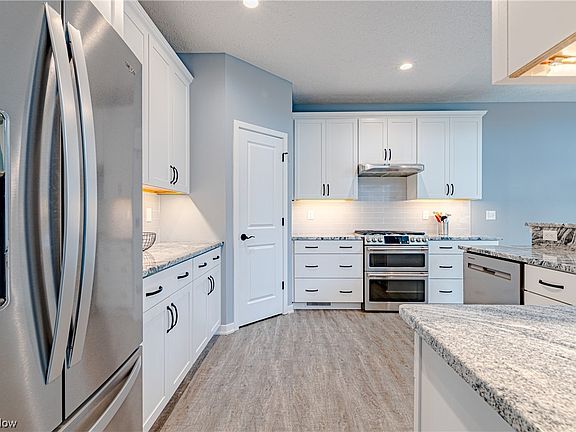 4th image of 9440 Aquila Ct