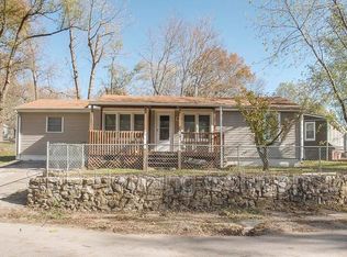 1740 Sinnott Cir, Independence, MO 64050