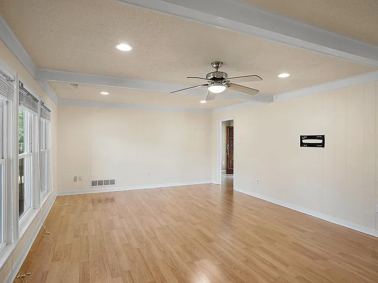 8044 Neshoba Rd — Photo 12