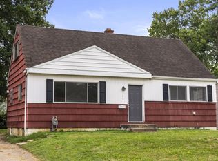 3373 Roswell Dr, Columbus, OH 43227